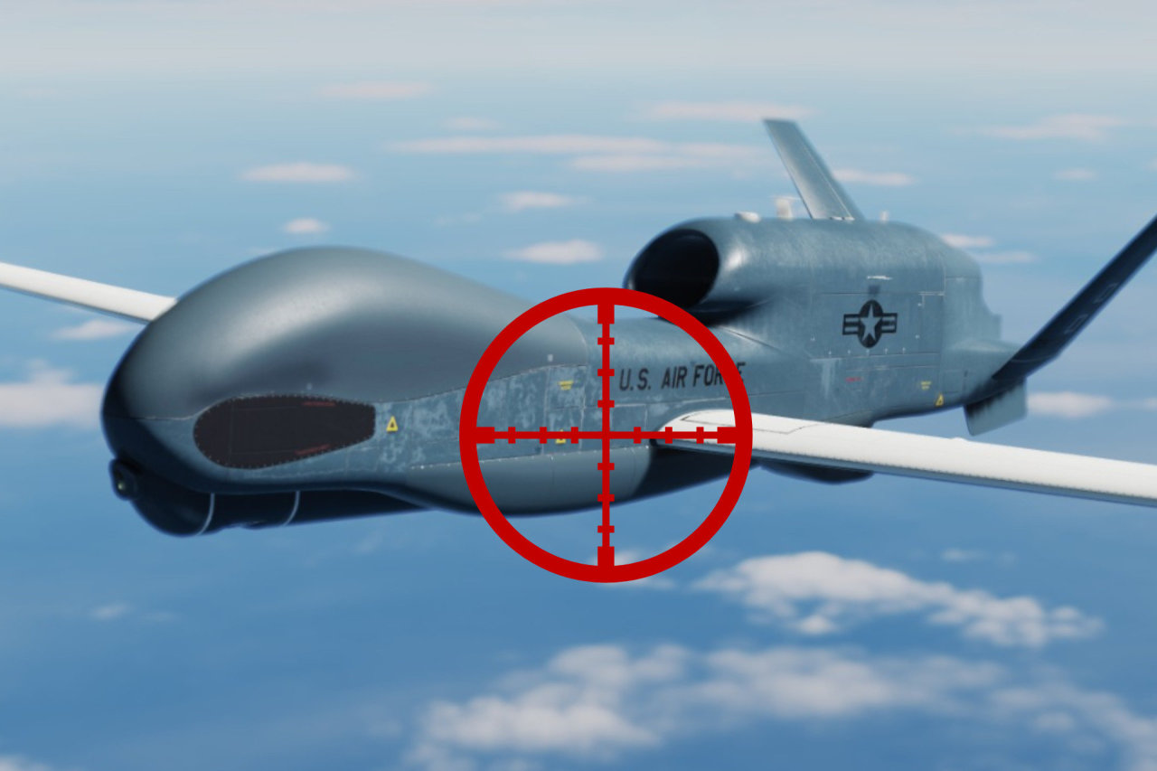 Internetas ūžia apie incidentą tarp Rusijos naikintuvo ir didžiausio JAV žvalgybinio drono