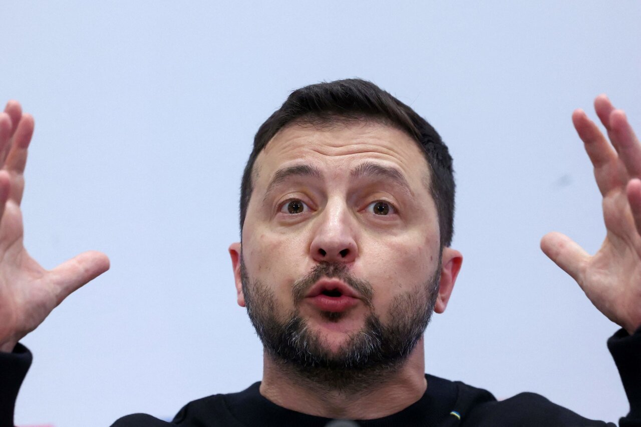 Kremlius nuo rusų tai slepia: Zelenskis pasidalijo i&scaron; Rusijos perimtais dokumentais