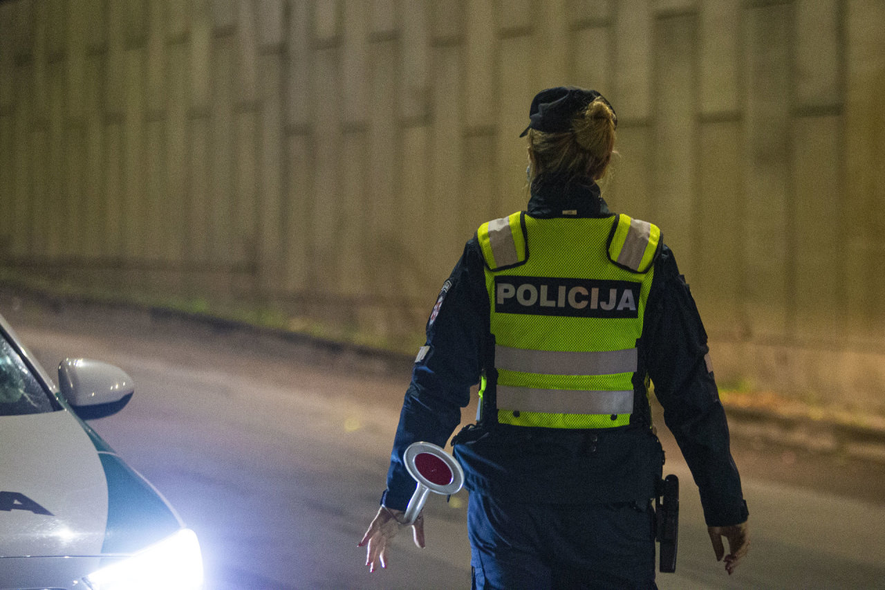 Neregėtas kelių erelio akibrokštas Marijampolėje: vijo lauk greitį matavusią policininkę