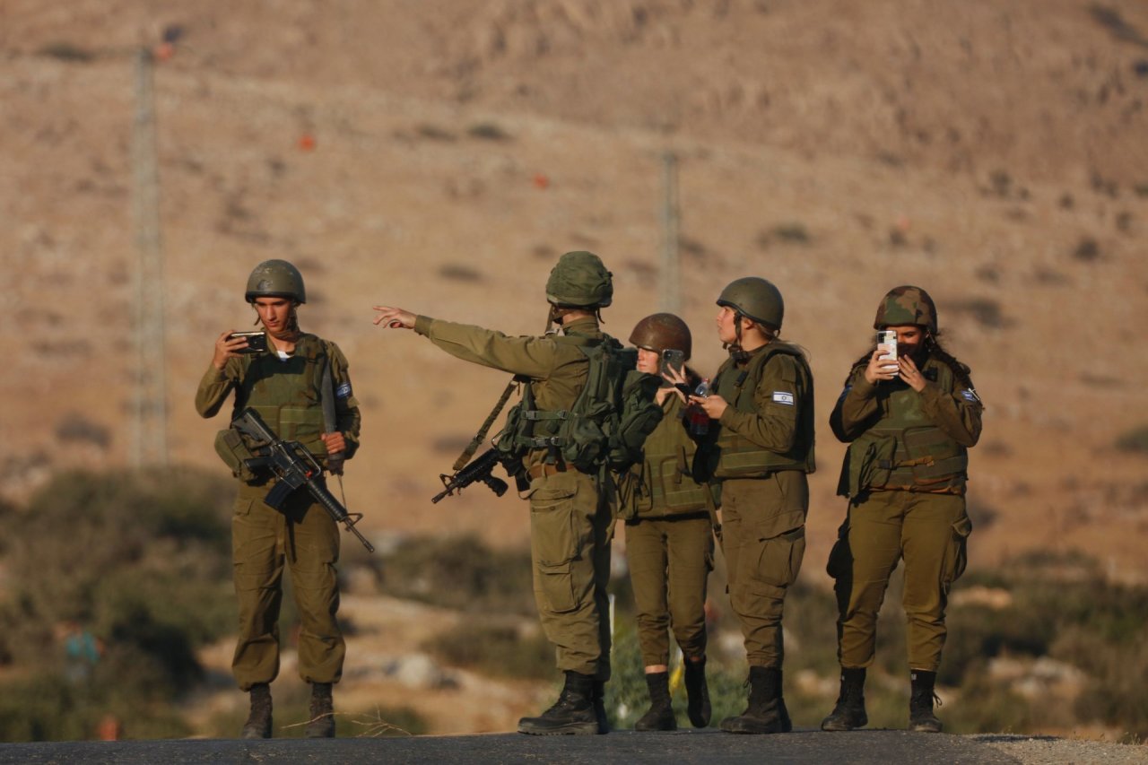 Izraelis ir Gazos Ruožo kovotojai apsikeitė ugnimi, didėjant įtampai