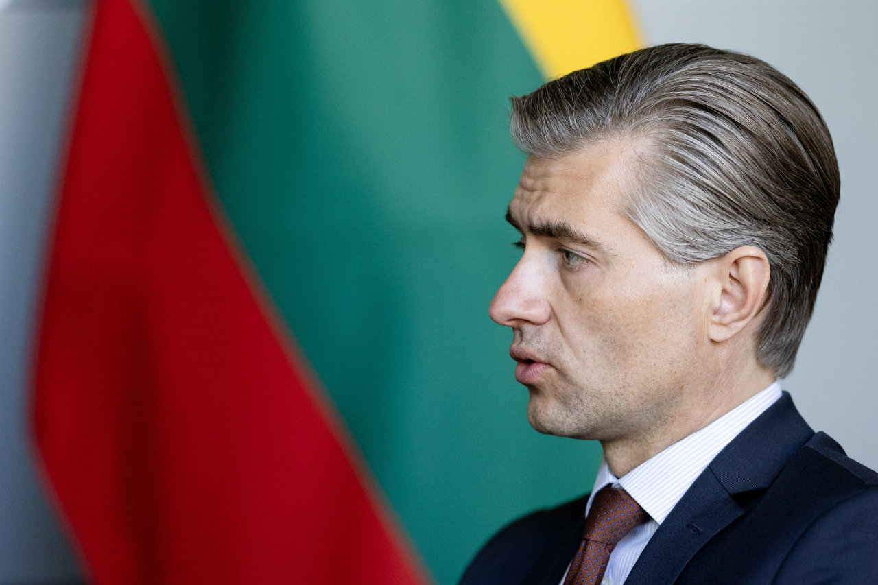 Budrys: Rusija, vilkindama procesą dėl paliaubų Ukrainoje, tyčiojasi iš tarptautinės bendruomenės