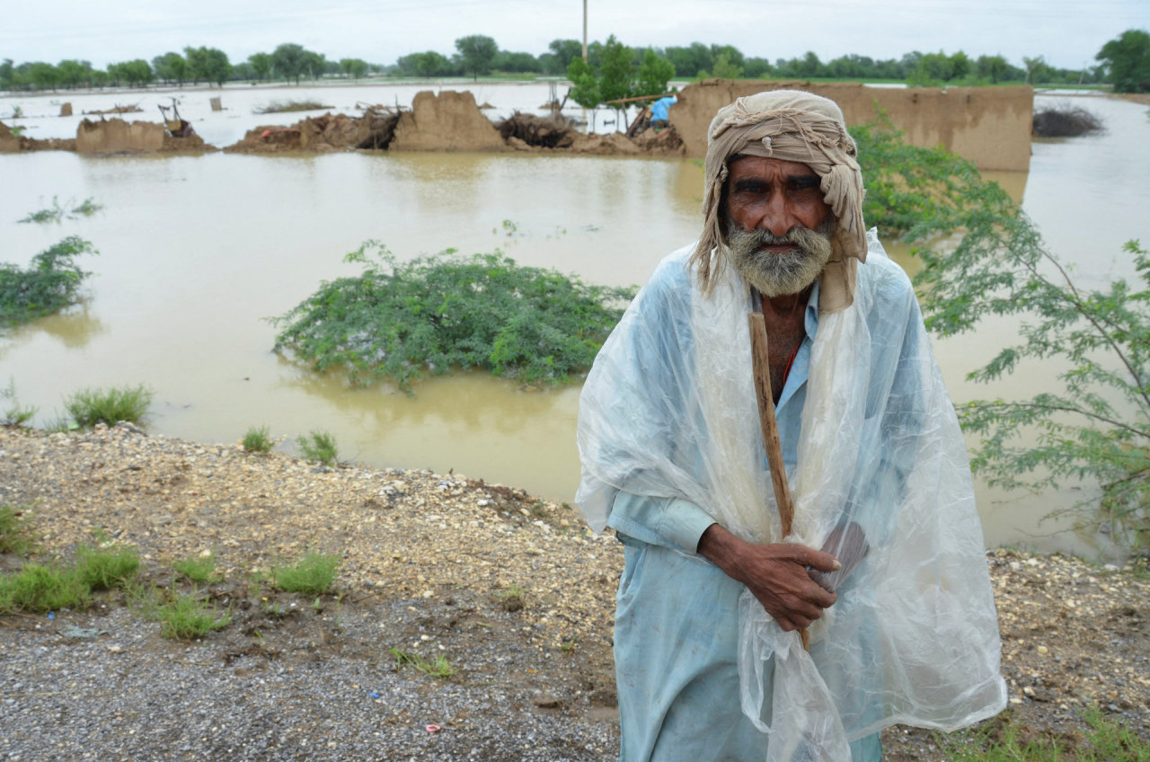 Pakistane potvynių aukų skaičius perkopė 1 000