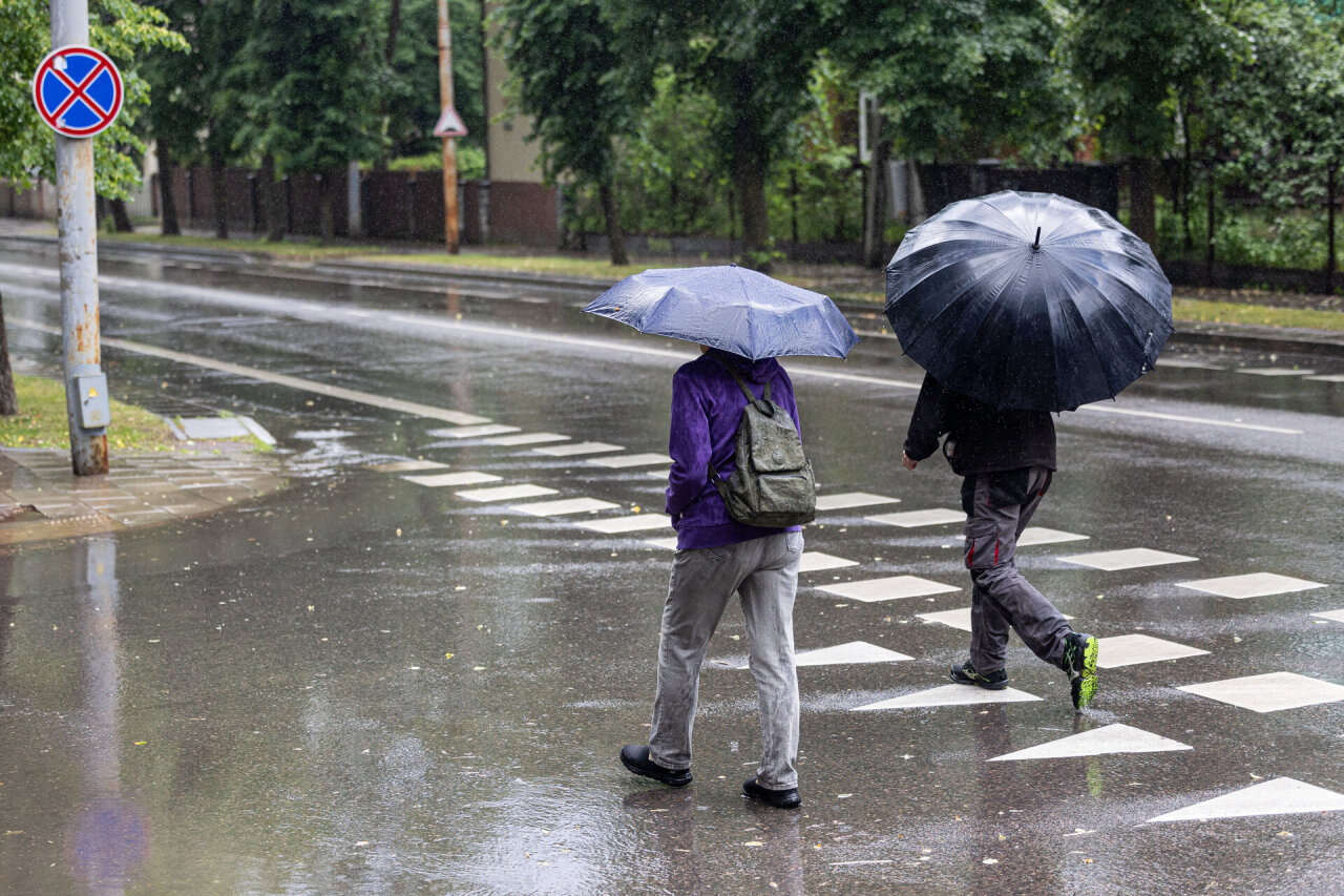 Trumpi lietūs lankysis kasdien, temperatūra bus žemesnė