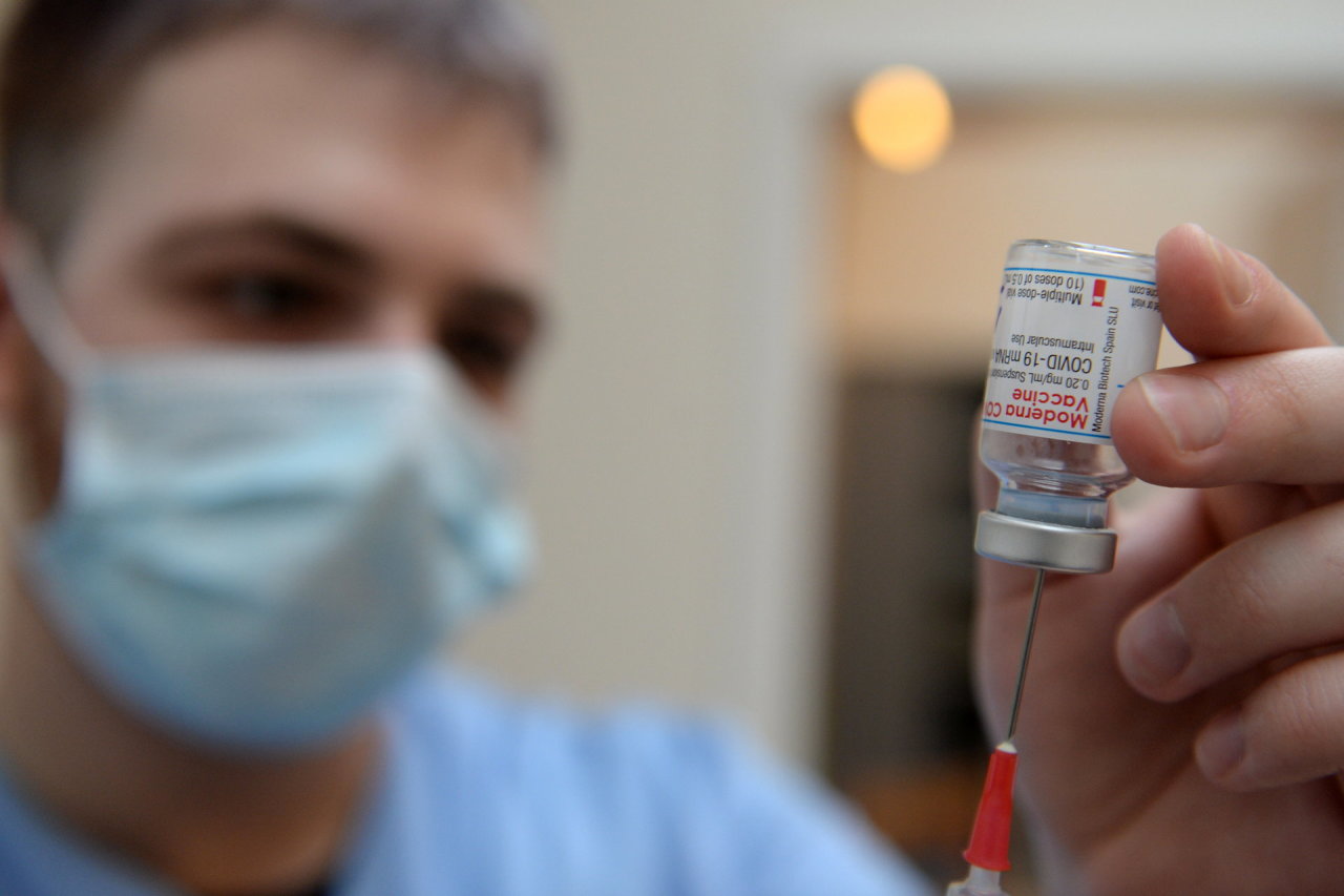 Ukrainą pasiekė JAV perduotų 2 mln. „Moderna“ vakcinos dozių