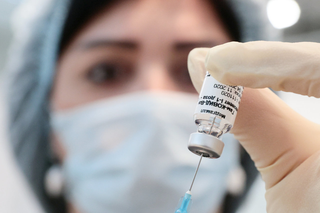 Vengrija kitą savaitę pradės skiepijimą nuo COVID-19 rusiška vakcina