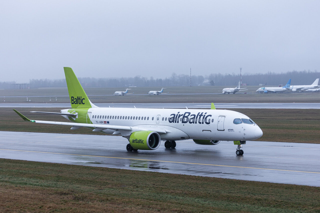 Latvijos premjeras: „airBaltic“ negali veikti be papildomos finansinės paramos