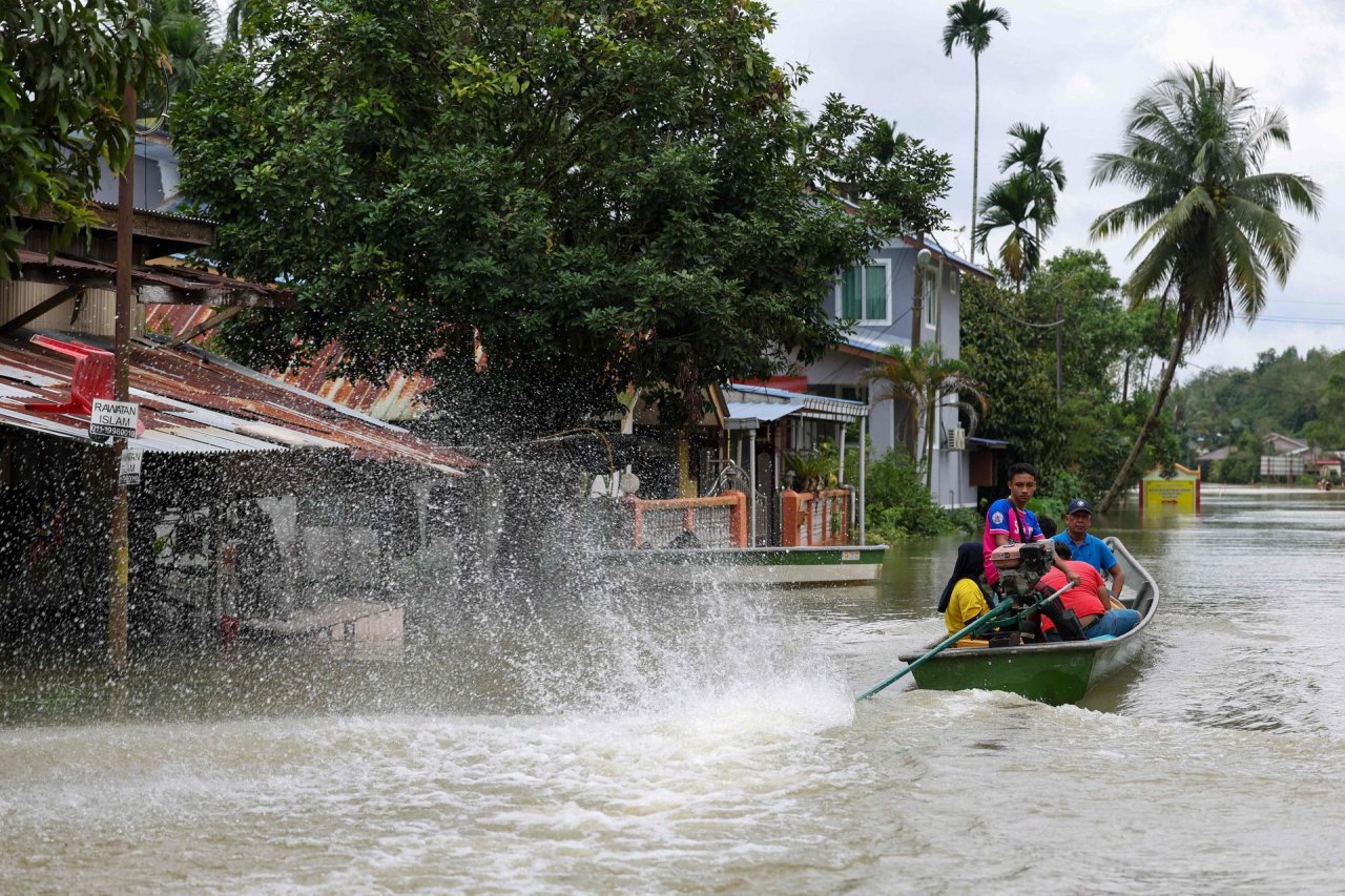 Malaizijoje per potvynius žuvo 5 žmonės, 70 tūkst. evakuota