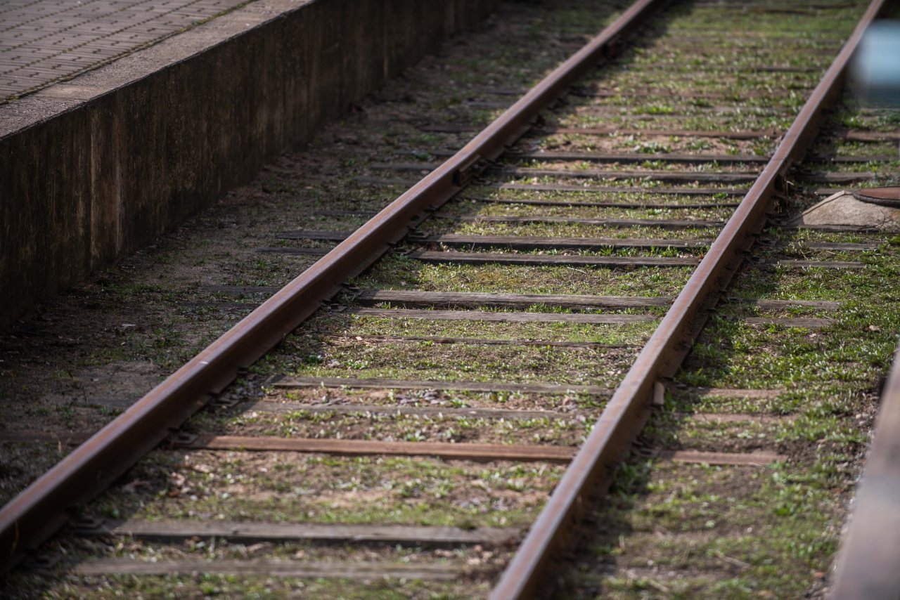 Tragiškas Kūčių rytas Šiaulių rajone: traukinys mirtinai sužalojo bėgiais ėjusį vyrą