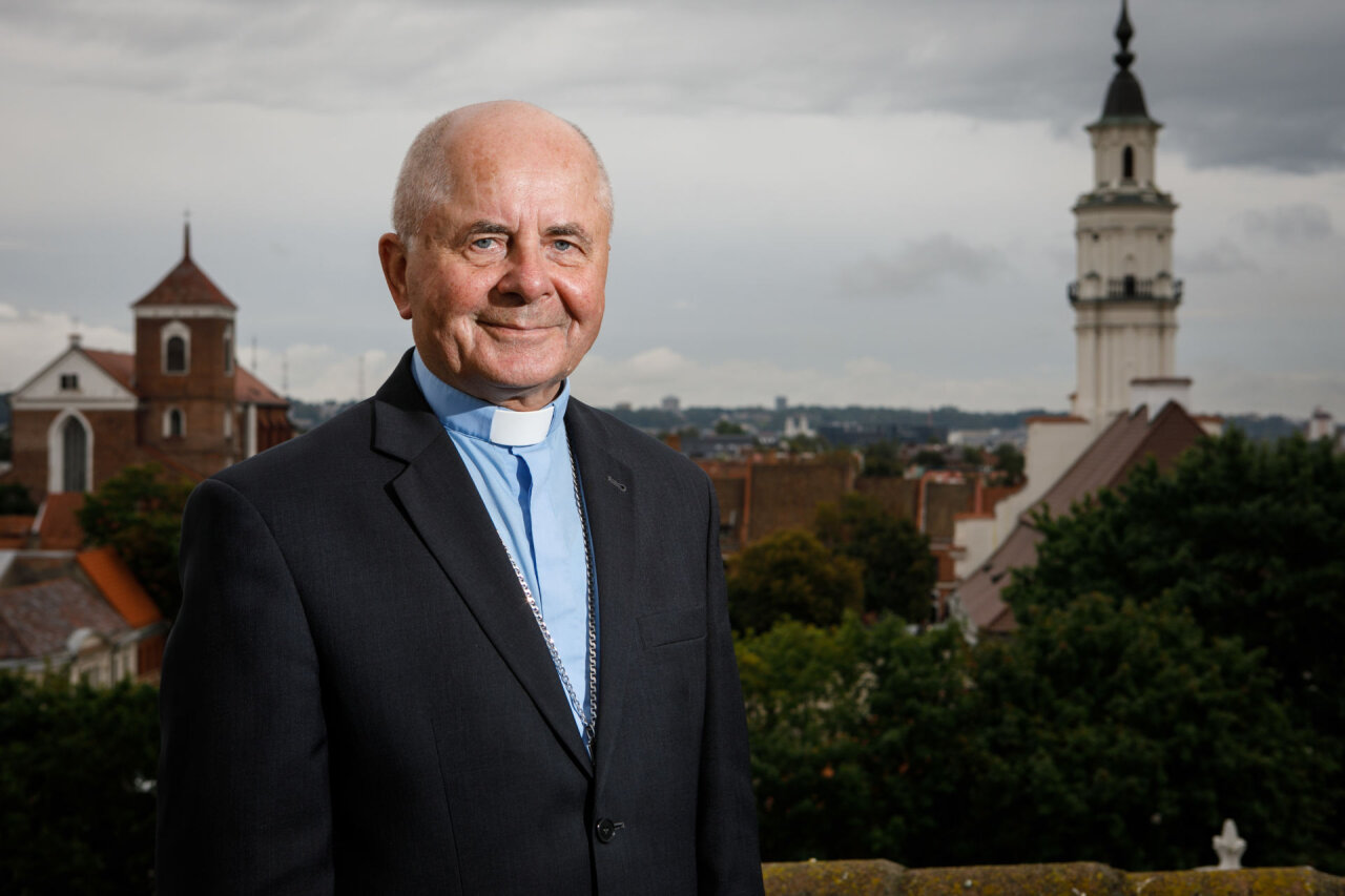 Sigitas Tamkevičius. &Scaron;e&scaron;tinių Evangelija. Einu jums vietos paruo&scaron;ti