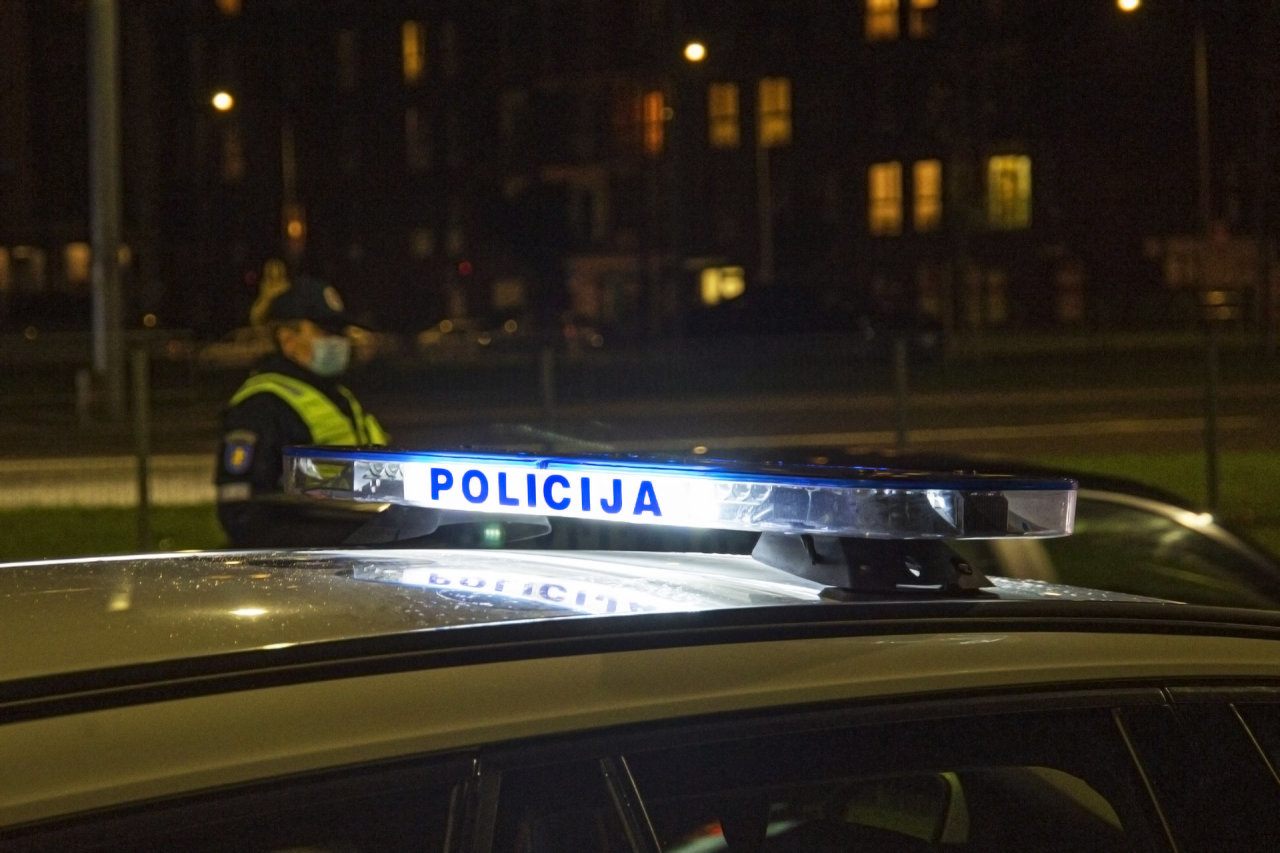 Vilniuje užpultas ir grasinant peiliu apiplėštas nepilnametis