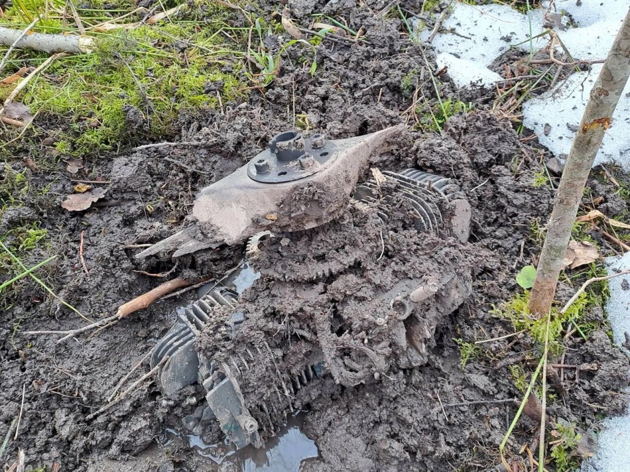 Latvijoje į ežerą nukrito ir sprogo dronas, radarai jo neužfiksavo
