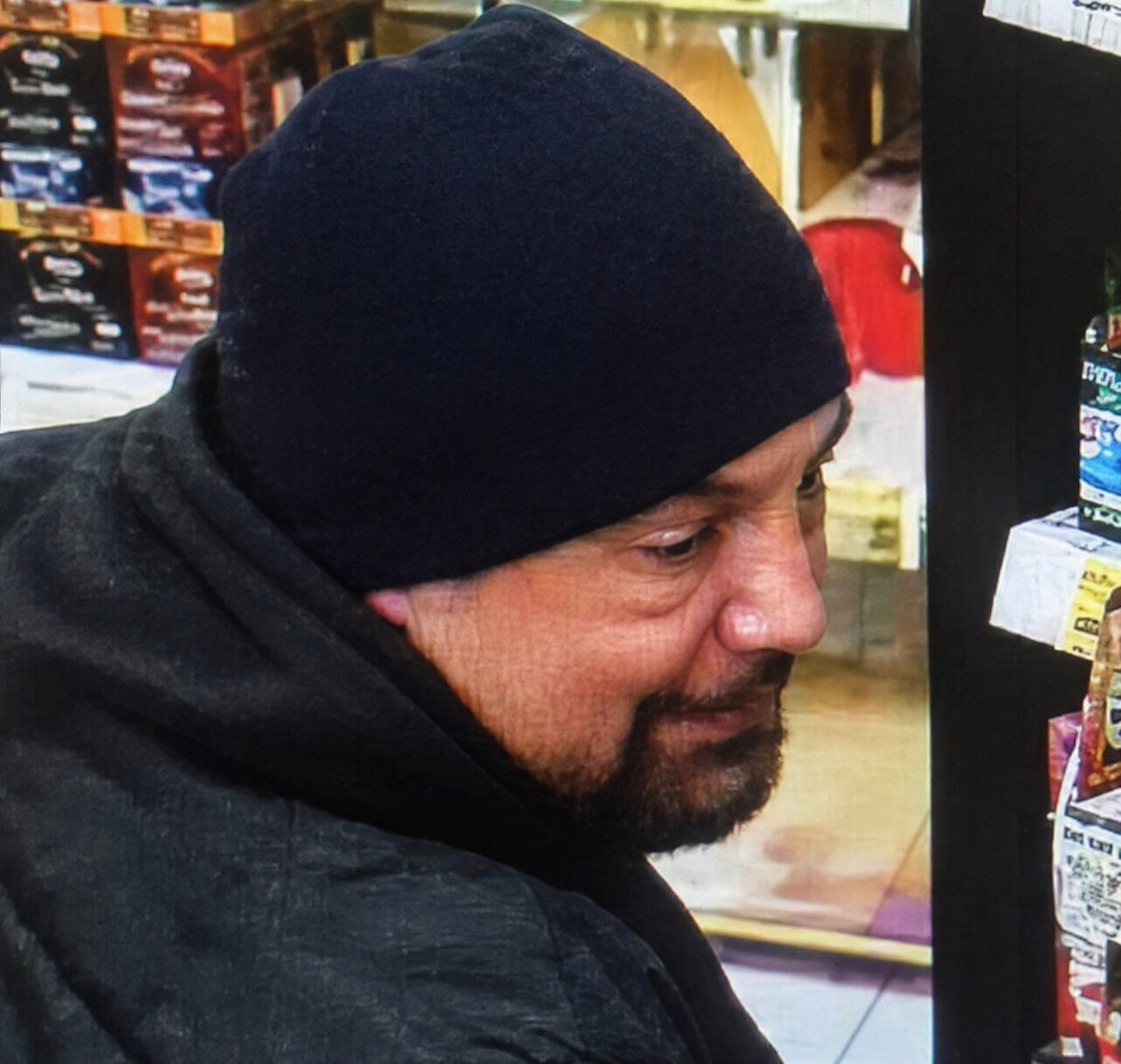 Alytaus policija pra&scaron;o pagalbos: vaistinėje dingo maisto papildai