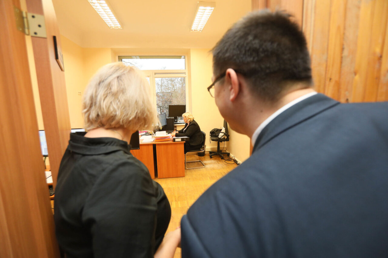 Kada ir kaip, pasakyti negali: pinigų banko sąskaitoje įmonė pasigedo ne iš karto