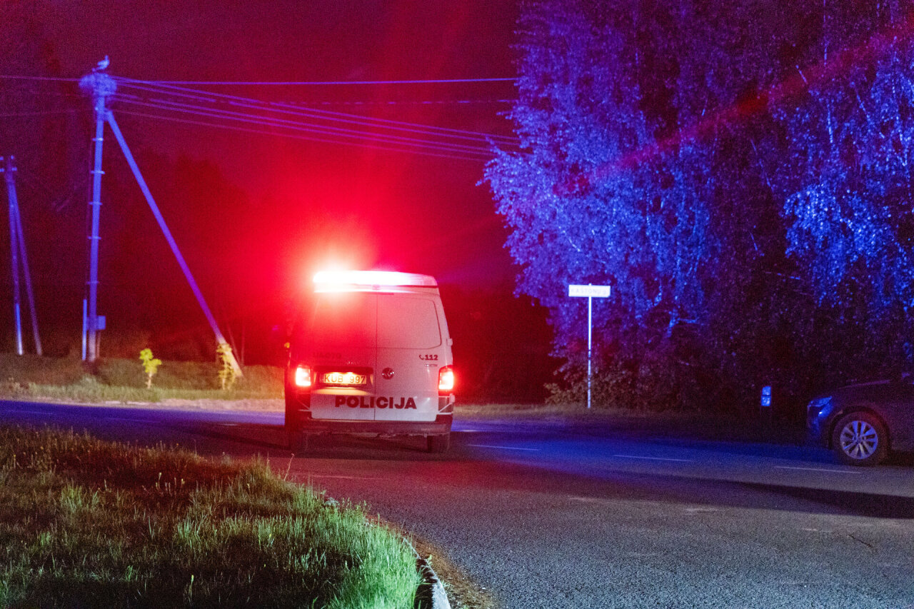 Utenos rajone rastas nukritęs galimai karinis dronas: įvestas planas &bdquo;Skydas&ldquo;