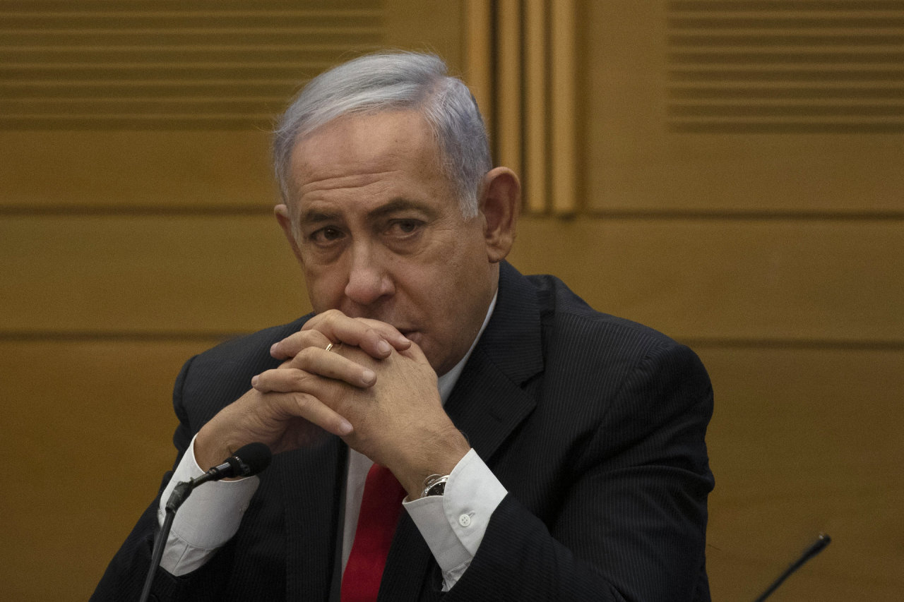 Izraelio parlamentas patvirtino naują vyriausybę, premjeru prisaikdintas B.Netanyahu