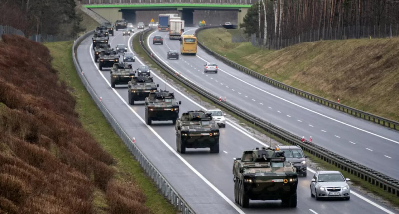 Vašingtonas ėmėsi ryžtingų žingsnių rytiniam flangui stiprinti: tankai jau važiuoja į Lenkiją