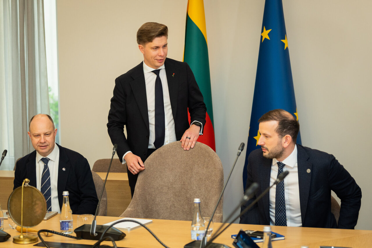 Derybos tęsiasi: Sinkevičius atsakė, ką duos demokratams ir kada praneš, ar eina į premjerus