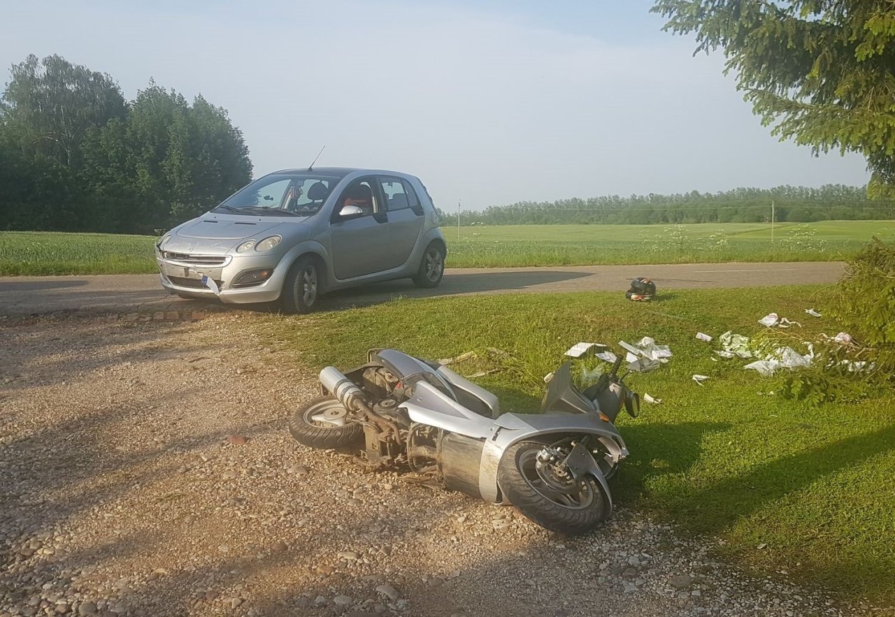 Vilniaus rajone šalikelėje prie nuvirtusio motorolerio rastas negyvas vyras