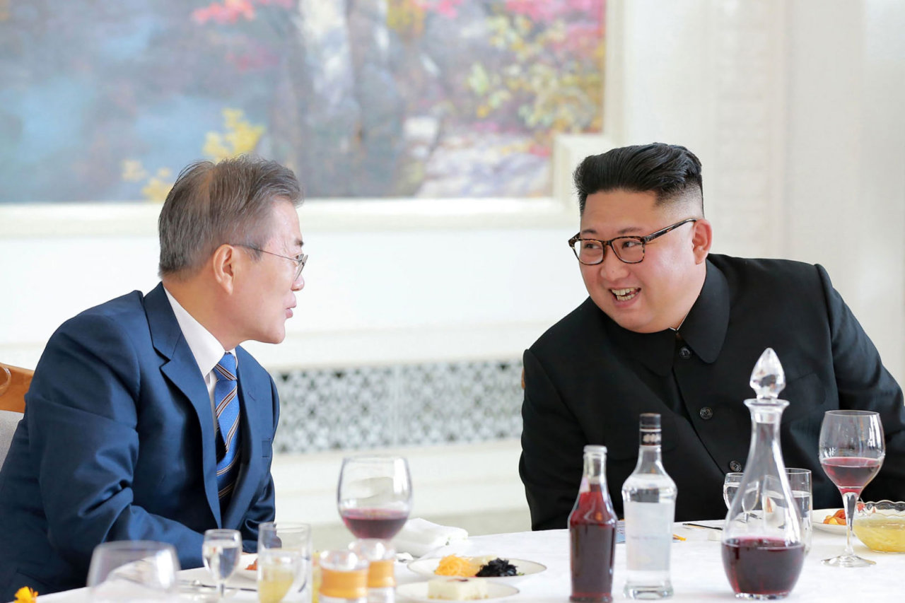 Korėjų lyderiai apsikeitė draugiškais laiškais, nepaisant augančios įtampos tarp šalių