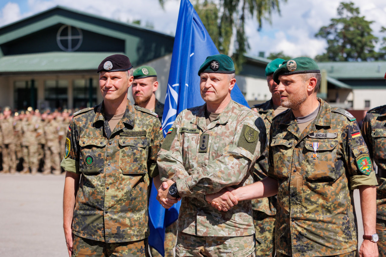 Vadovavimą tarptautiniam NATO batalionui perėmė M.Maulbeckeris