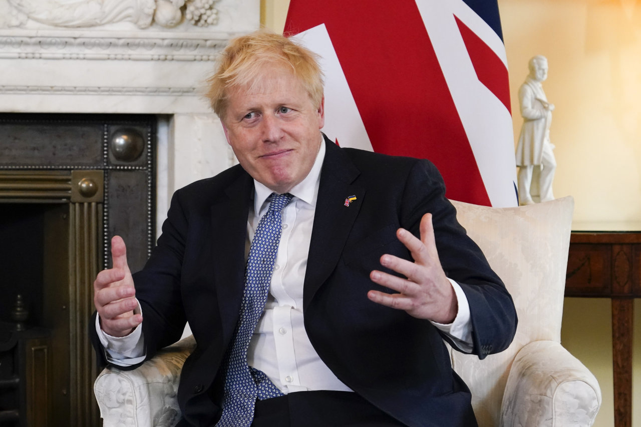 B.Johnsonas žada toliau dirbti JK ministro pirmininko poste