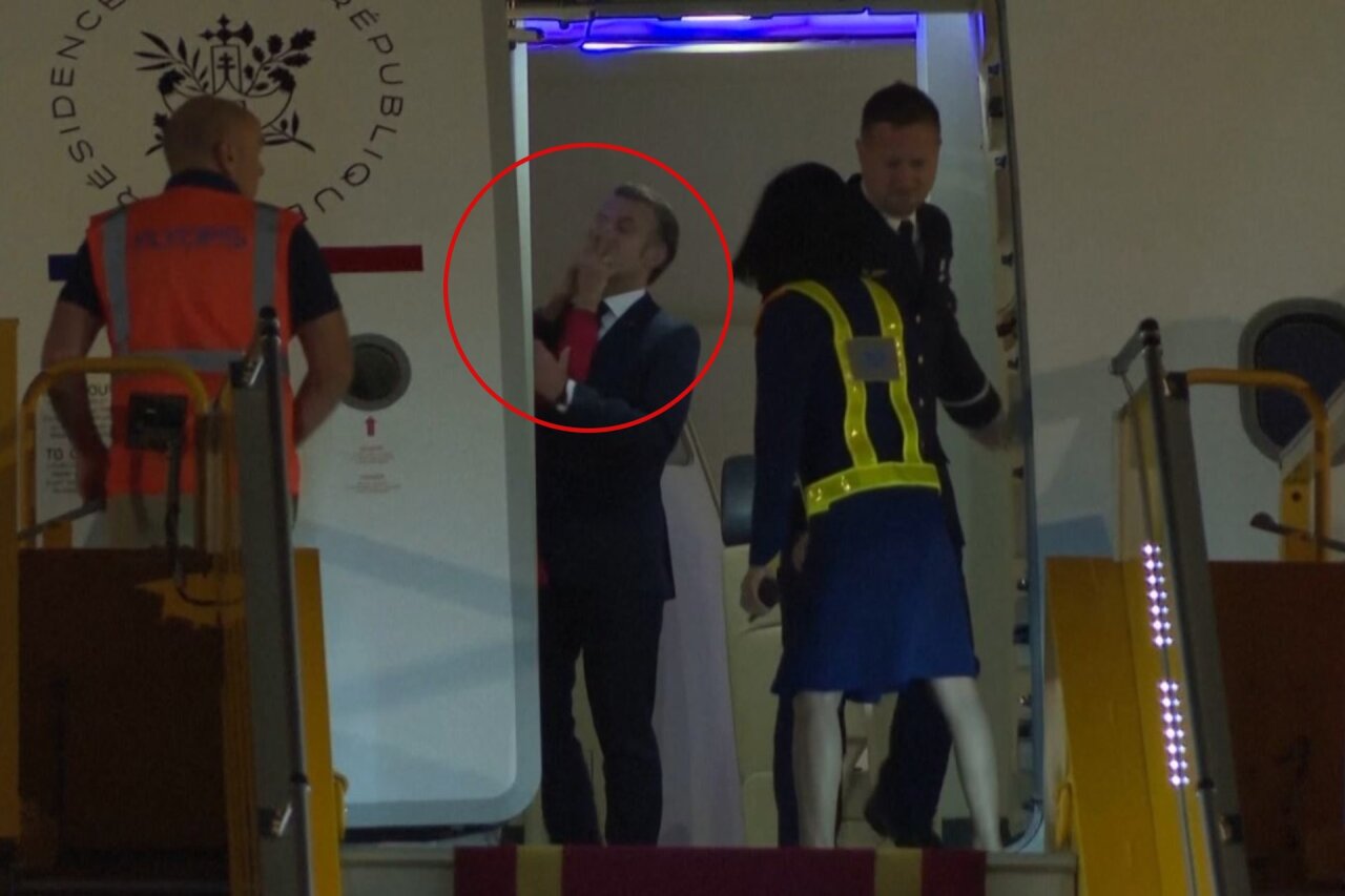 Žmona skėlė Macronui antausį už žinutes gražuolei Golshifteh Farahani
