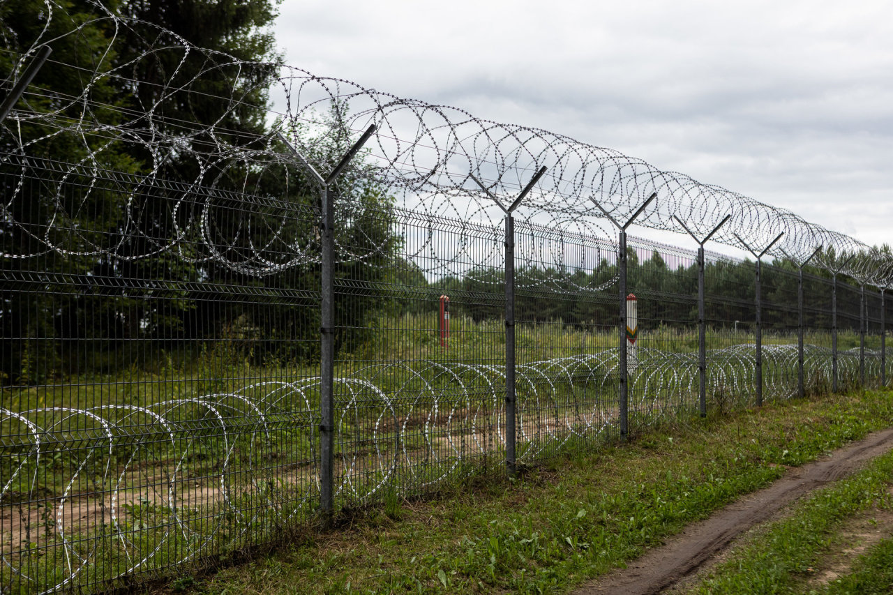 Pasienyje su Baltarusija į Lietuvą neįleistas 51 neteisėtas migrantas
