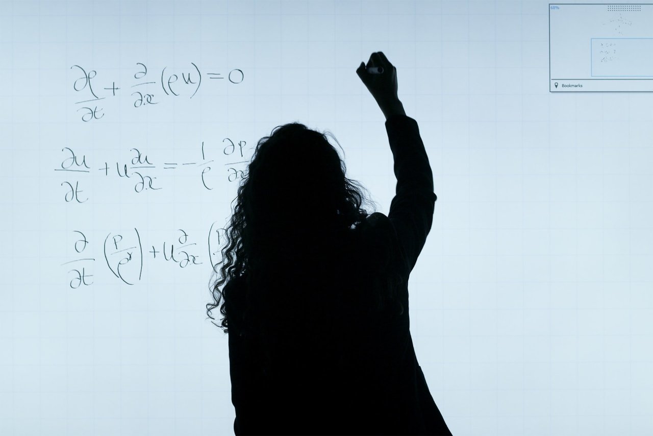 Mokyklos matematikos mokytojų jau ieško su žiburiu, bet studijuoti šią specialybę renkasi tik vienetai