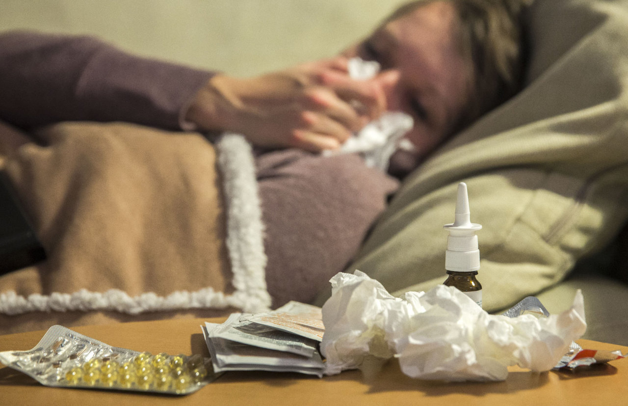Sergančiųjų gripu praėjusią savaitę sumažėjo, tačiau mirė trys žmonės