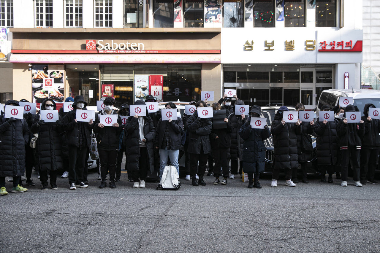 „NY Times“: Naujas judėjimas Pietų Korėjoje – lauk tas feministes!