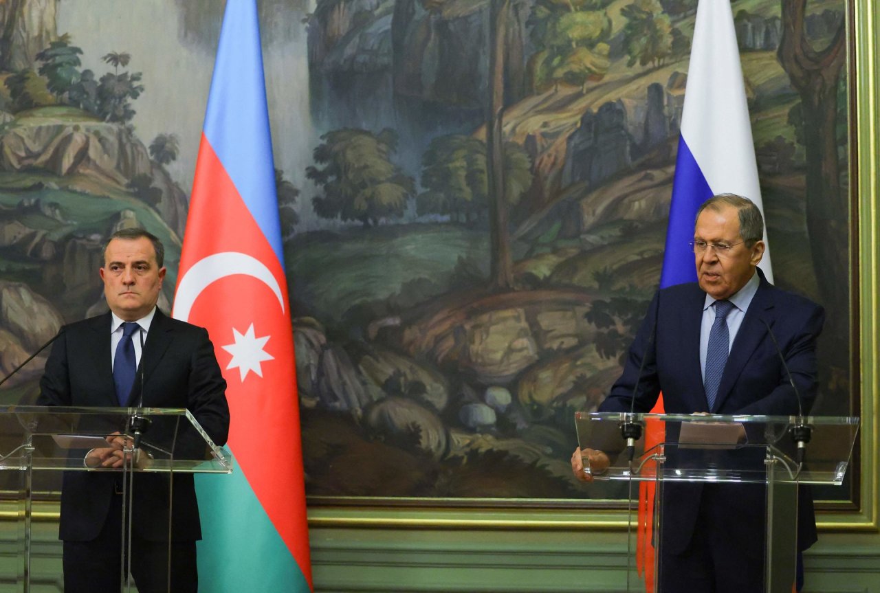S.Lavrovas ragina deeskaluoti padėtį Kalnų Karabache