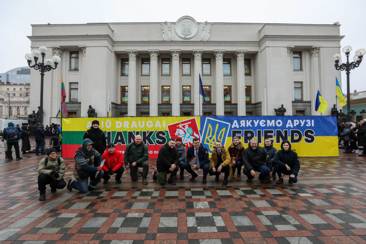 Su nerimu laukta diena Kijeve – su sveikinimais Lietuvai ir perspėjimais apie tvyrančią grėsmę