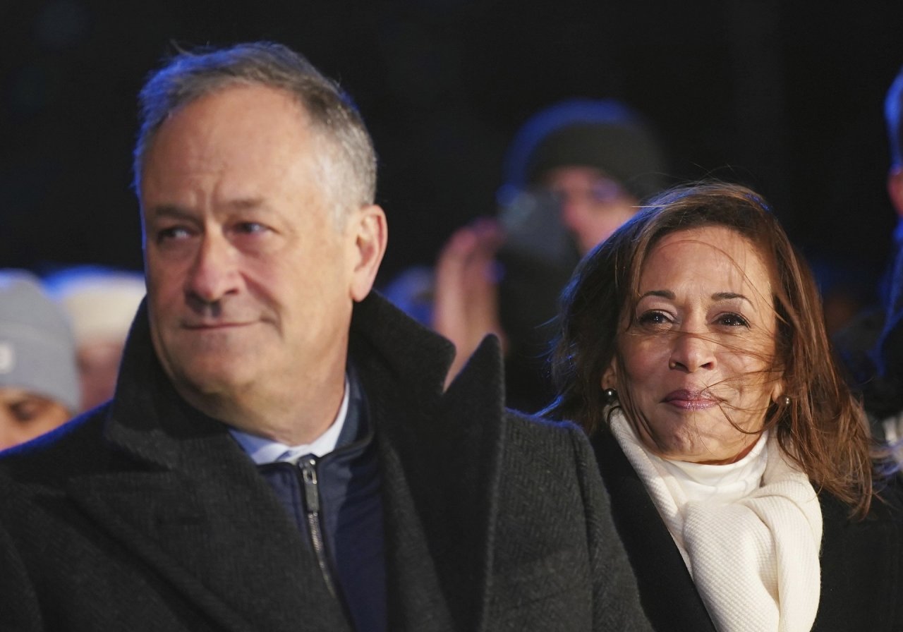 Donaldas Trumpas atleido Kamalos Harris vyrą