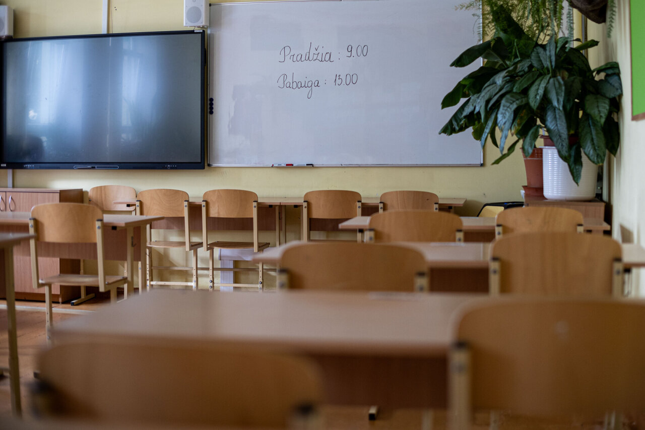 Akibrokštas Klaipėdoje: tik prieš biologijos egzaminą gimnazistai sužinojo apie pakeistą adresą