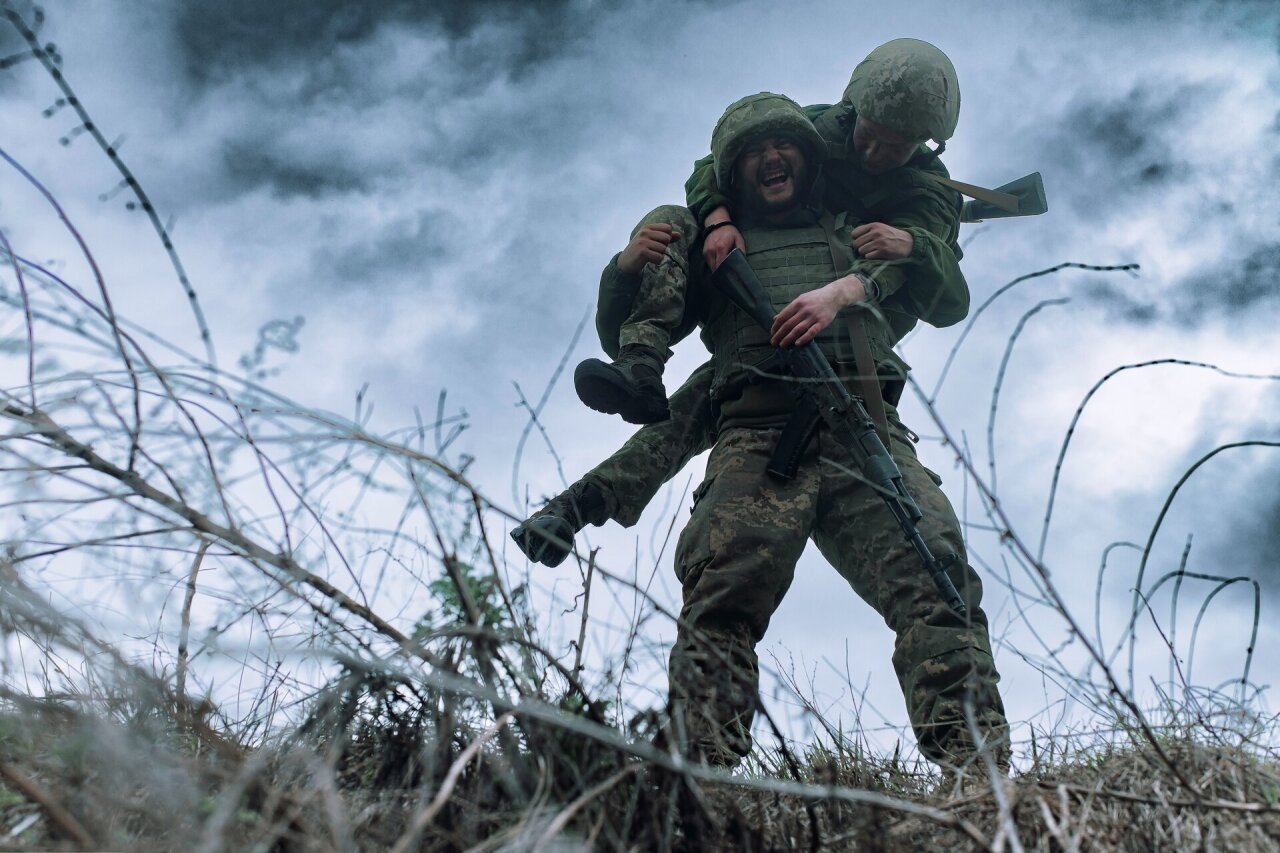 Skandalo purtomame Ukrainos &bdquo;Skelia&ldquo; pulke &ndash; dar 7 negyvi naujokai kariai