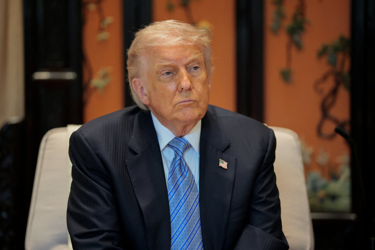 Dokumentai: Donaldas Trumpas susijęs su &scaron;imtų milijonų dolerių vertės vertybinių popierių sandoriais