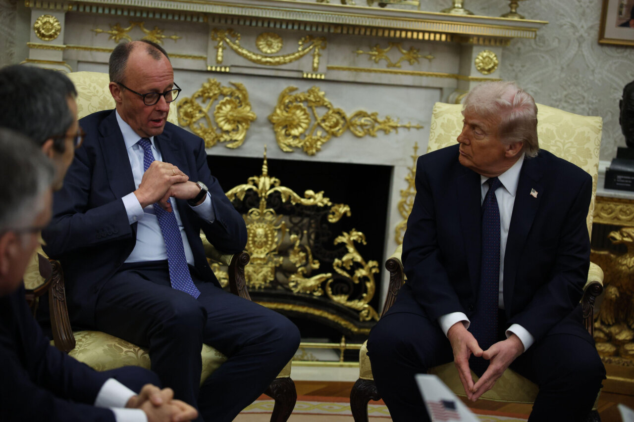 Kas slepiasi už Trumpo ir Merzo konflikto: JAV karių išvedimas – tik vienas iš grasinimų