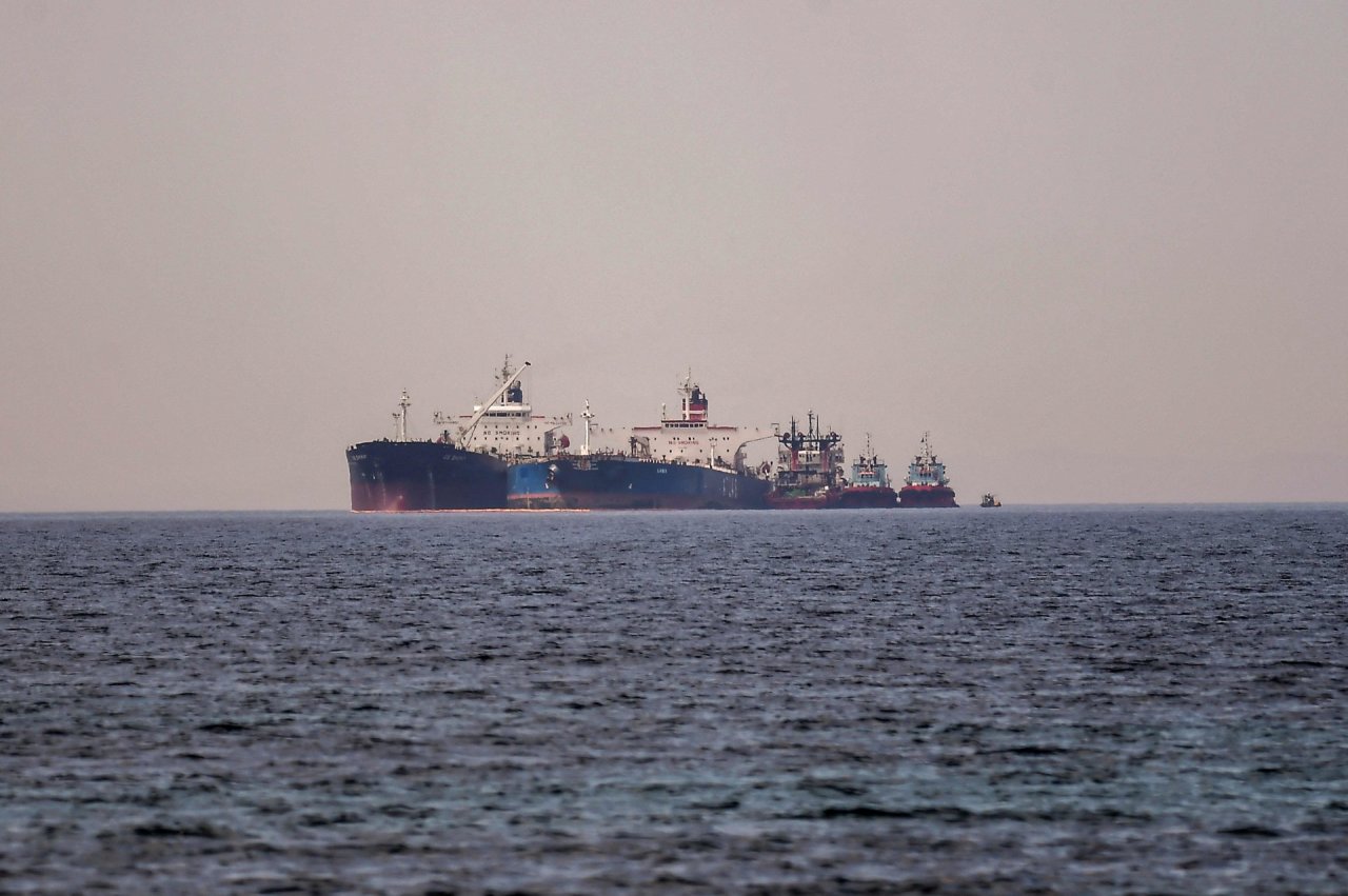 Iranas smerkia Prancūzijos ir Vokietijos „kišimąsi“ dėl sulaikytų Graikijos laivų
