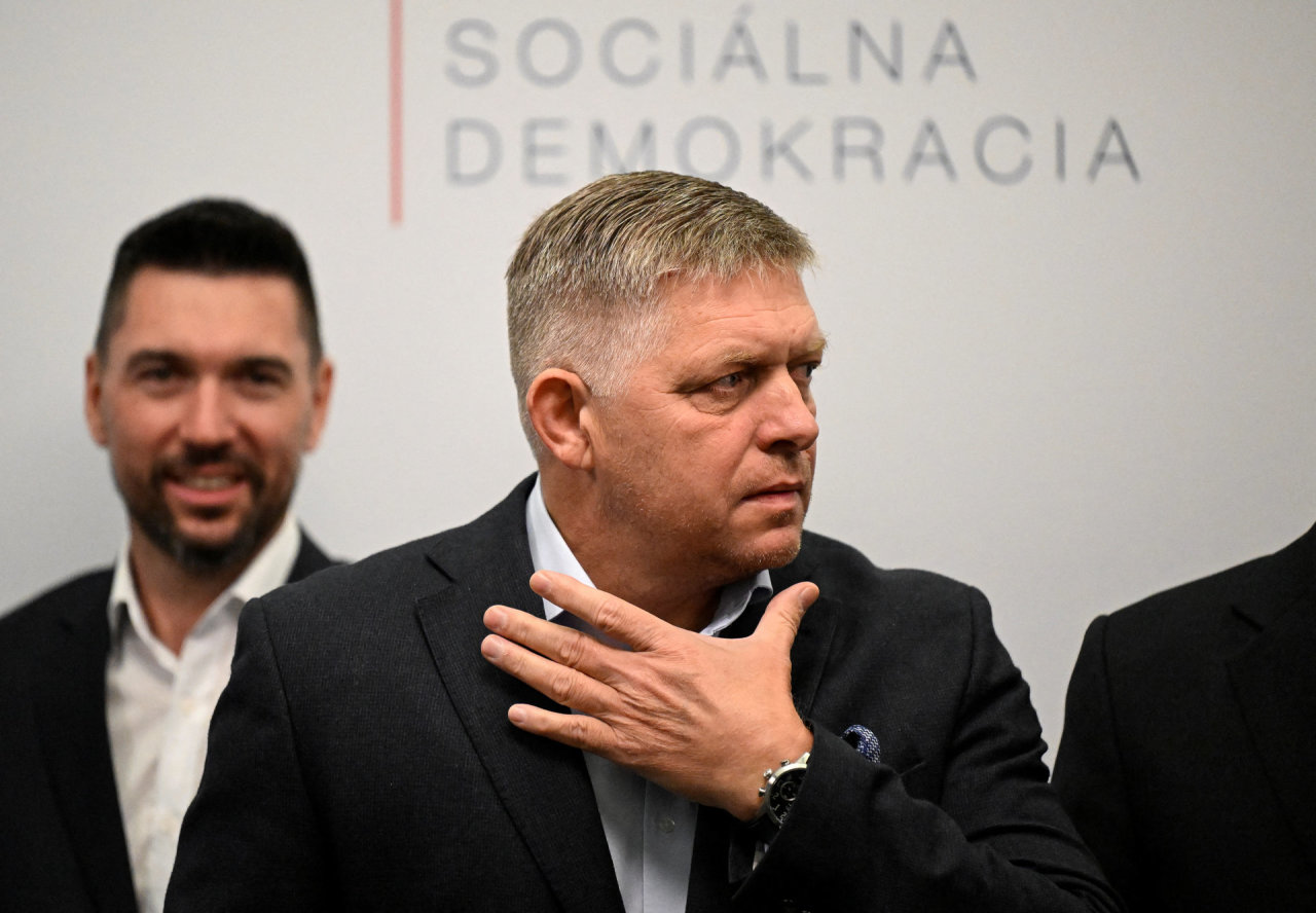 Robertas Fico užsipuolė Zelenskį ir gavo antausį iš Ukrainos ambasados