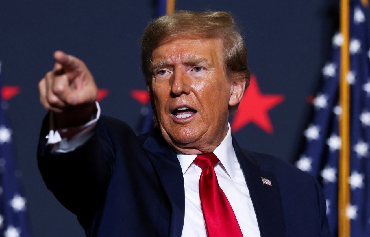 Donaldo Trumpo veidas nuotraukoje – nenatūraliai oranžinis: kas jam atsitiko?