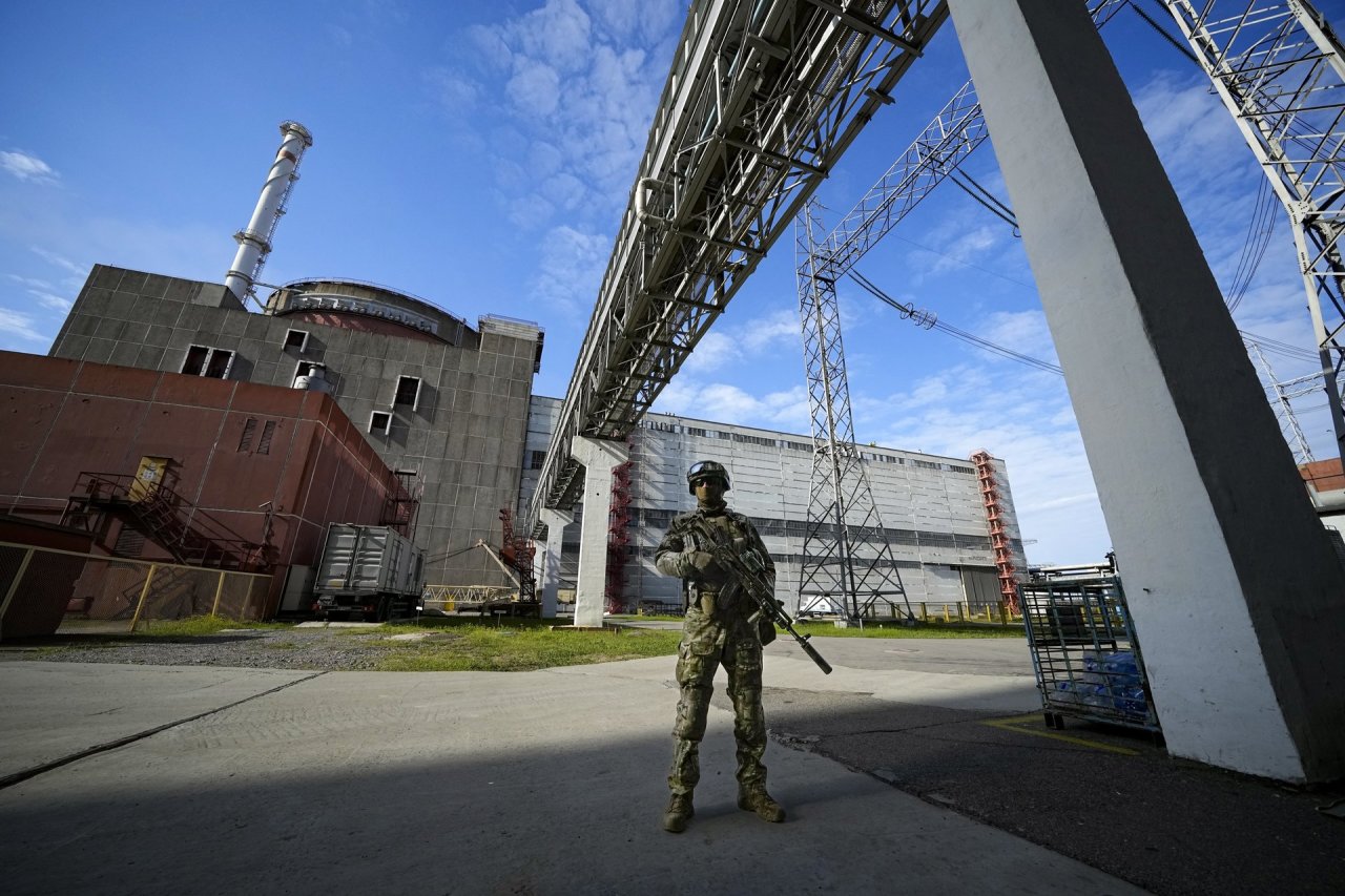 Kyjivas: Zaporižios atominė elektrinė per smūgius buvo „smarkiai apgadinta“