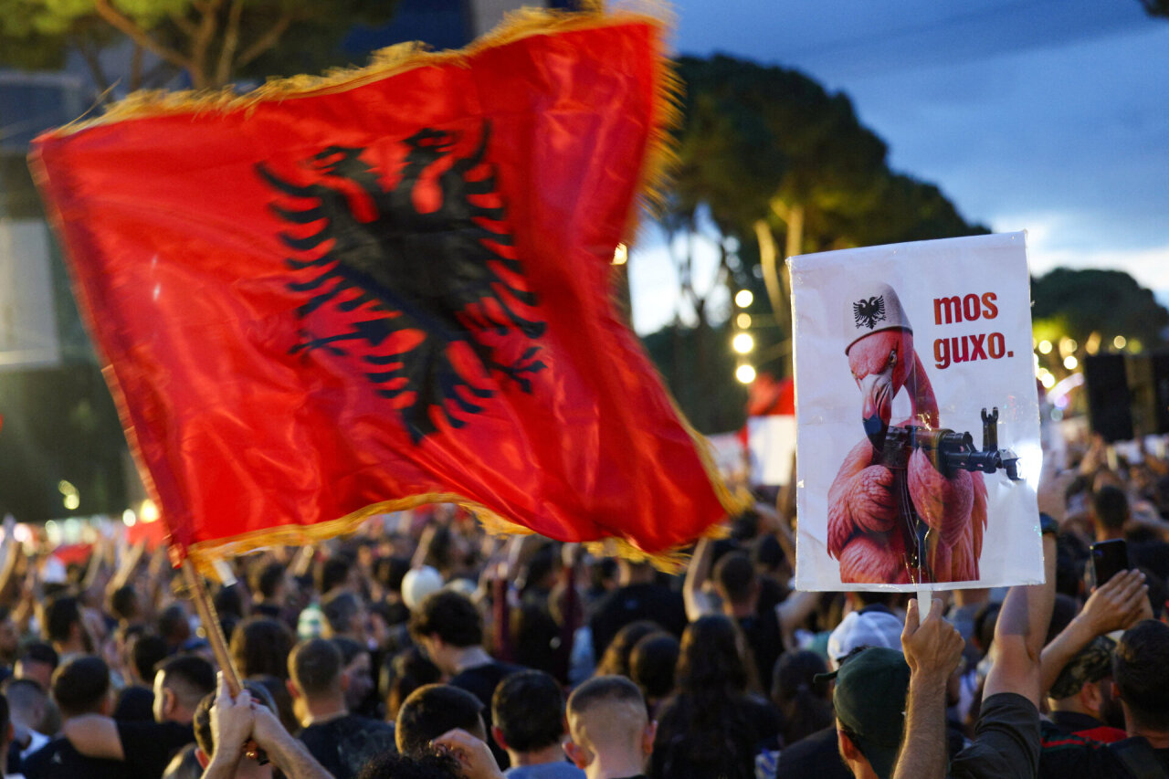 Albanijoje – tūkstančių protestas prieš Trumpo žento turizmo komplekso statybas
