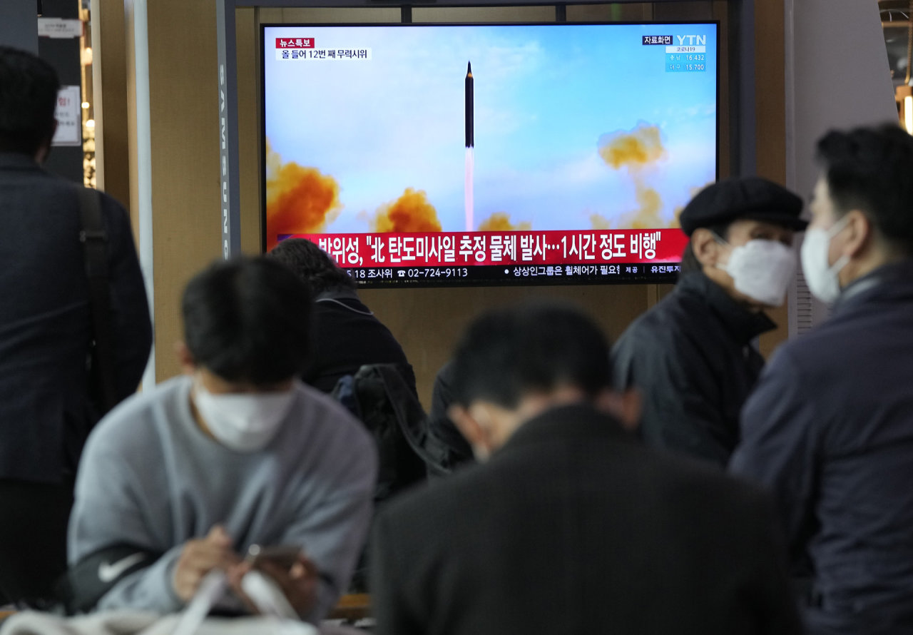 Seulas: Šiaurės Korėja paleido kelias balistines raketas