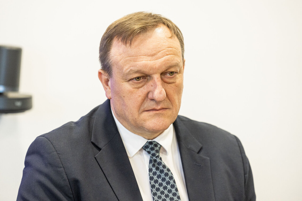 VRM ministras: sulaikius 13 policijos ir VSAT pareigūnų, kalbėsimės su &scaron;ių institucijų vadovais