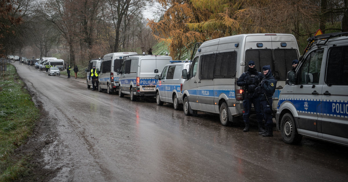 W Lenkach szef policji mówi, że gdy prezent eksplodował, był to granat