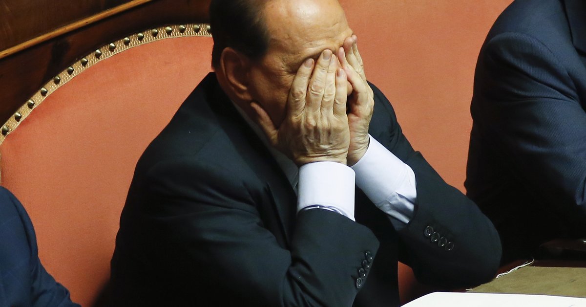 La fine del regno di Silvio Berlusconi.  L’Italia è a un bivio