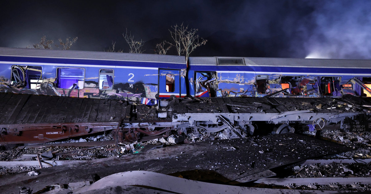 Tragico scontro tra due treni in Grecia: almeno 36 morti