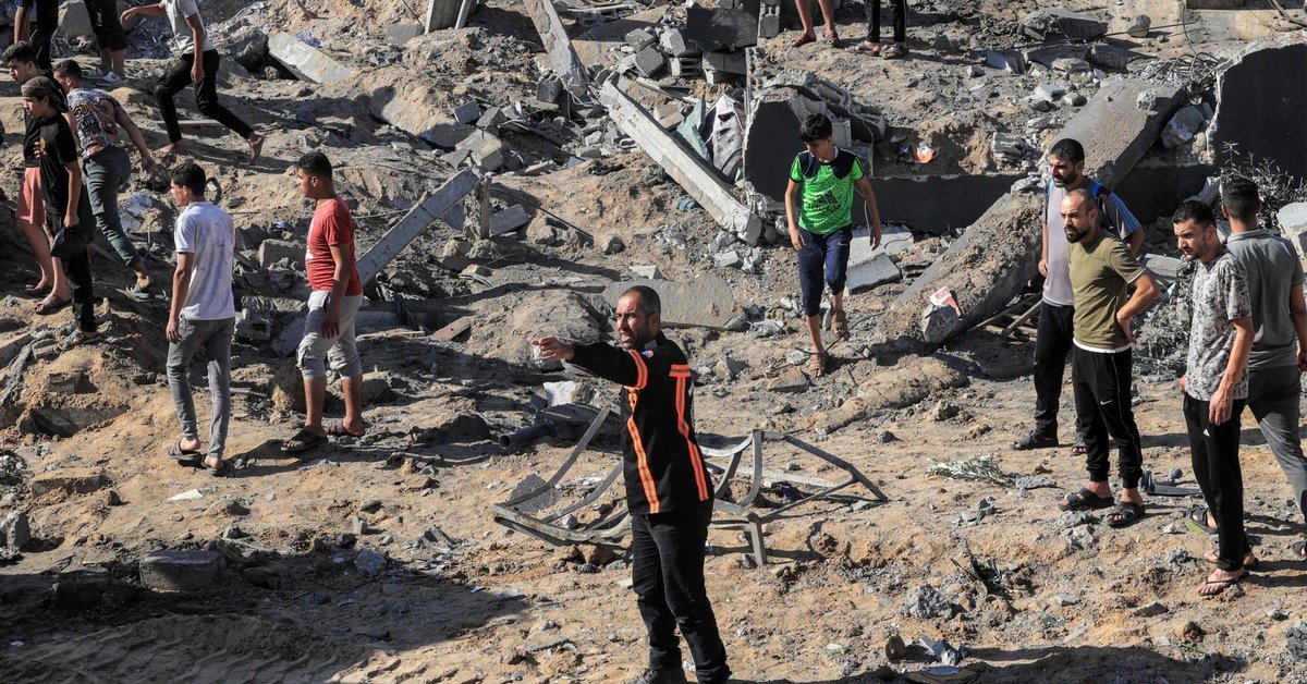 Ministry: Death toll in Gaza rises to nearly 1,800