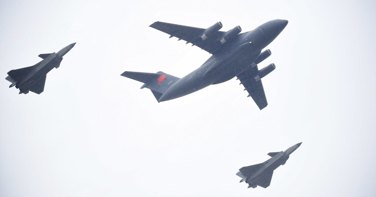 As Chinese and Russian warplanes approached South Korea, it raised its fighter jets