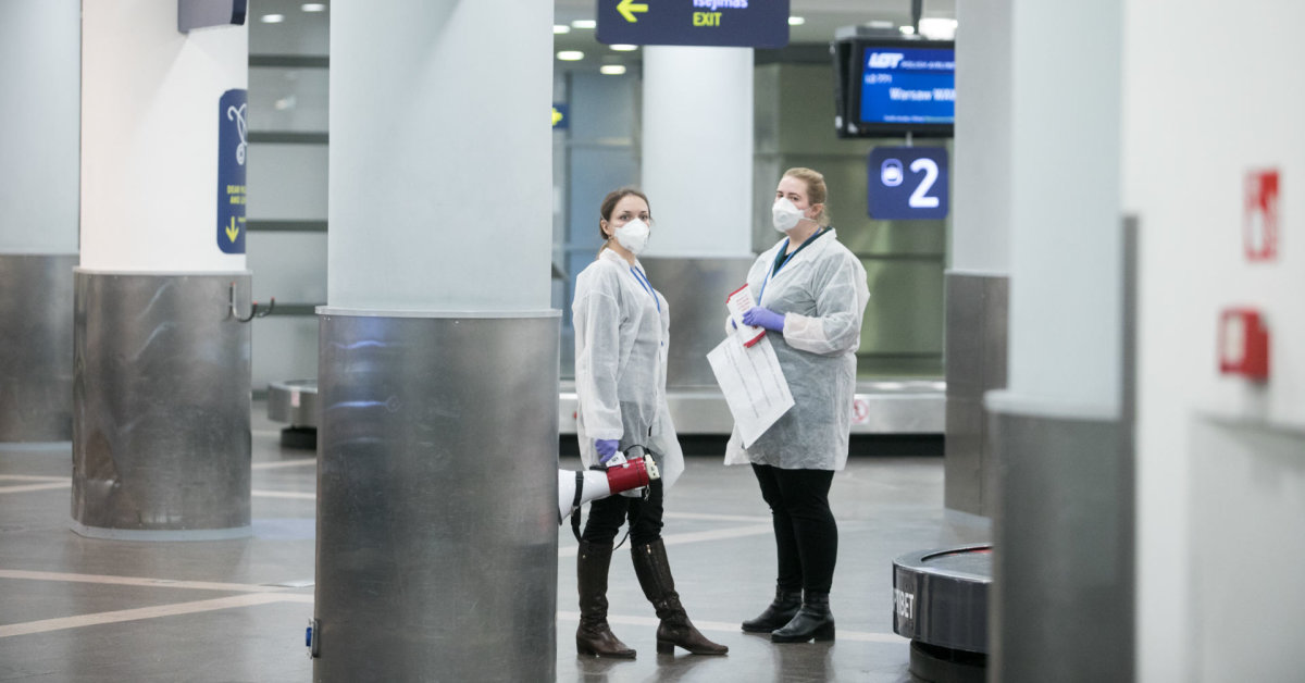 I volontari pressati dal comune si rifiutano di accogliere i rimpatriati dall'Italia all'aeroporto di Vilnius